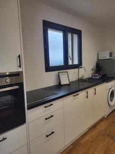 Η κουζίνα ή μικρή κουζίνα στο Casa Gioia Maisonette à Sotta