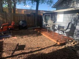 Fotografie z fotogalerie ubytování Cute 1 Bdrm Bungalow - New Flooring! v destinaci Greeley + 3 fotografie