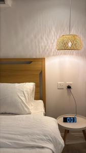 Postel nebo postele na pokoji v ubytování Alula Desert