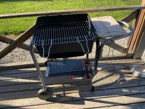 Gril dostupný pro hosty v chaty