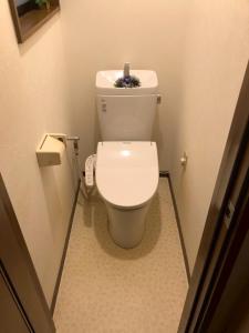 Koupelna v ubytování Direct access to Umeda Osaka! Direct access to Namba, convenient to Kansai Airport, free parking, maximum 8 people, best for families