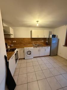 Kuchyň nebo kuchyňský kout v ubytování Charme cœur Obernai idéal marché de Noel