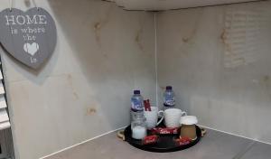 Nápoje v ubytování Cosy 1st Floor Flat North London