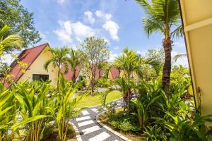 Κήπος έξω από το Triple Dreams Resort +27 φωτογραφίες