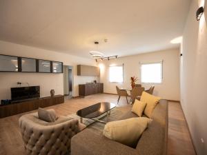 Posezení v ubytování Heliconia Park Hotel and Golf Resort