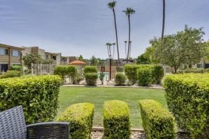 Κήπος έξω από το Beautiful Poolside Old Town Scottsdale Condo