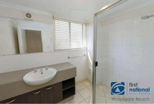 Koupelna v ubytování Salt Apartment 1 + 16 fotografií