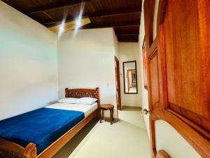 Postel nebo postele na pokoji v ubytování Hotel Jardin de Rosas + 53 fotografií