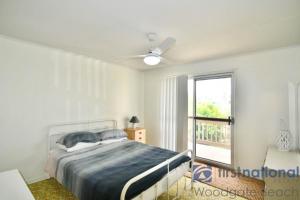 Postel nebo postele na pokoji v ubytování 121 Mackerel Street