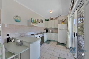 Η κουζίνα ή μικρή κουζίνα στο 1/19-21 Pepperina Court