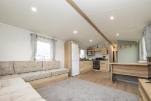 Η κουζίνα ή μικρή κουζίνα στο New - 3 bedroom Caravan, 140 Pasture Lane