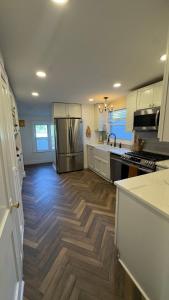 Gallery image of Bright & Spacious Home close to NYC and World Cup in Bayonne