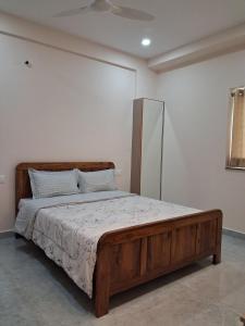 Ένα ή περισσότερα κρεβάτια σε δωμάτιο στο Luxury Penthouse - Forest View, Bar & Gazebo +27 φωτογραφίες