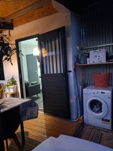 Ένα ή περισσότερα κρεβάτια σε δωμάτιο στο Ti Caz la Zac