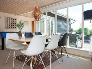 Φωτογραφία από το άλμπουμ του 6 person holiday home in Ebeltoft σε Ebeltoft