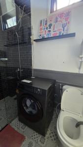 Ένα μπάνιο στο Villa 3 Green Minimalist 1 Room In Sanur