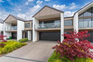 Budova, kde se apartmán nachází + 31 fotografií