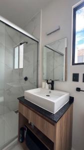 Ένα μπάνιο στο House Alto 58 Xochitepec Morelos