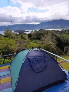 Příroda nedaleko luxury tent