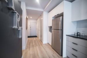 Kuchyň nebo kuchyňský kout v ubytování Corporate Stays La Vigie 2 - Studio + 6 fotografií