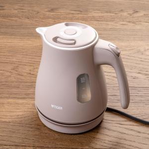 Παροχές για τσάι/καφέ στο RENVI Ukiha ー福岡の宿ー