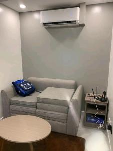 Χώρος καθιστικού στο Aayah Staycation condo & Hotel