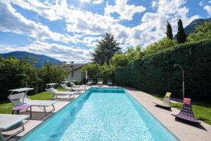 Bazén v ubytování Garni Hotel Kessler nebo v jeho okolí