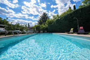 Bazén v ubytování Garni Hotel Kessler nebo v jeho okolí