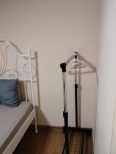 Ένα ή περισσότερα κρεβάτια σε δωμάτιο στο Let's Go Party - Plovdiv Center +4 φωτογραφίες