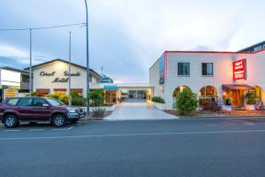 La fachada o entrada de Coral Sands Motel