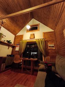 TV a/nebo společenská místnost v ubytování Skujiņa