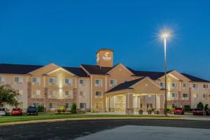 Foto dalla galleria di Comfort Suites Johnson Creek Conference Center a Johnson Creek