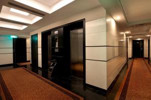 Фотография из галереи Royal Grand Suite Hotel в Шардже