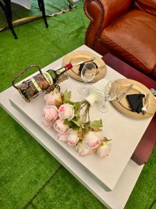 Φαγητό σε αυτός ο ξενώνας ή κάπου εκεί κοντά