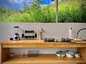 Η κουζίνα ή μικρή κουζίνα στο House on the Hill 1BR Costa Rica Jungle Escape +13 φωτογραφίες