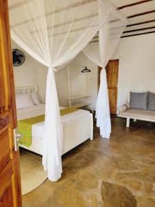 Postel nebo postele na pokoji v ubytování Gabsgate Resort + 12 fotografií