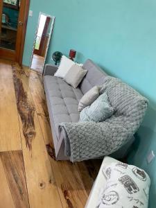 Χώρος καθιστικού στο House on the Hill 1BR Costa Rica Jungle Escape