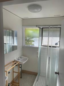 Koupelna v ubytování Bus Mac Uni Mac Centre Bright and Sunny + 9 fotografií