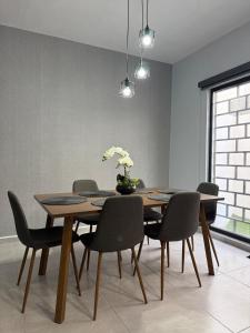 Χώρος καθιστικού στο Casa La Amistad Comoda Casa con 3 Habitaciones