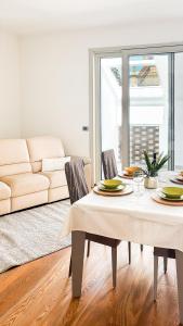 Posezení v ubytování Attico del Duomo Historic Center & Free Wi-Fi