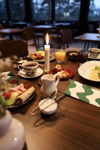 Jídlo v hotelu nebo okolí