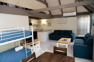 Posezení v ubytování Kelly's Beach Resort