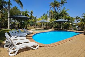 Bazén v ubytování Kelly's Beach Resort nebo v jeho okolí