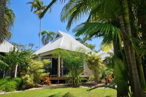 Zahrada ubytování Kelly's Beach Resort