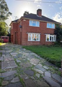 サウサンプトンにある17 Howard Road. Southamptonの石造りの赤レンガ造りの家