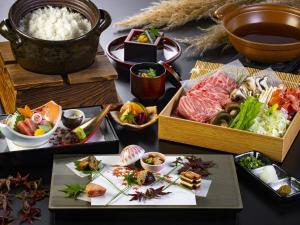 Mad på ryokanen eller i nærheden