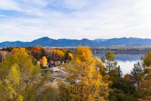 利普托斯基米库拉斯Dovolenkový dom Nad hladinou的秋日湖光山色 更多15张照片