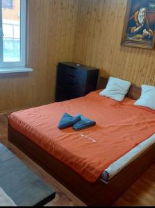 Ένα ή περισσότερα κρεβάτια σε δωμάτιο στο Отель Семейный +78 φωτογραφίες