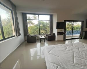 TV/trung tâm giải trí tại Hotel 14 Pods Morjim