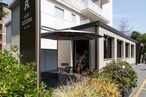 Το κτήριο όπου στεγάζεται το ξενοδοχείο